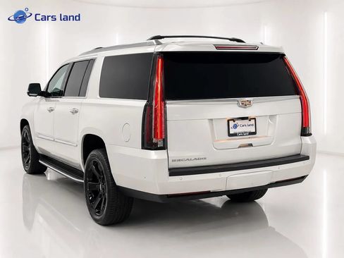 Used 2020 Cadillac Escalade ESV Luxury AWD/4WD image 5