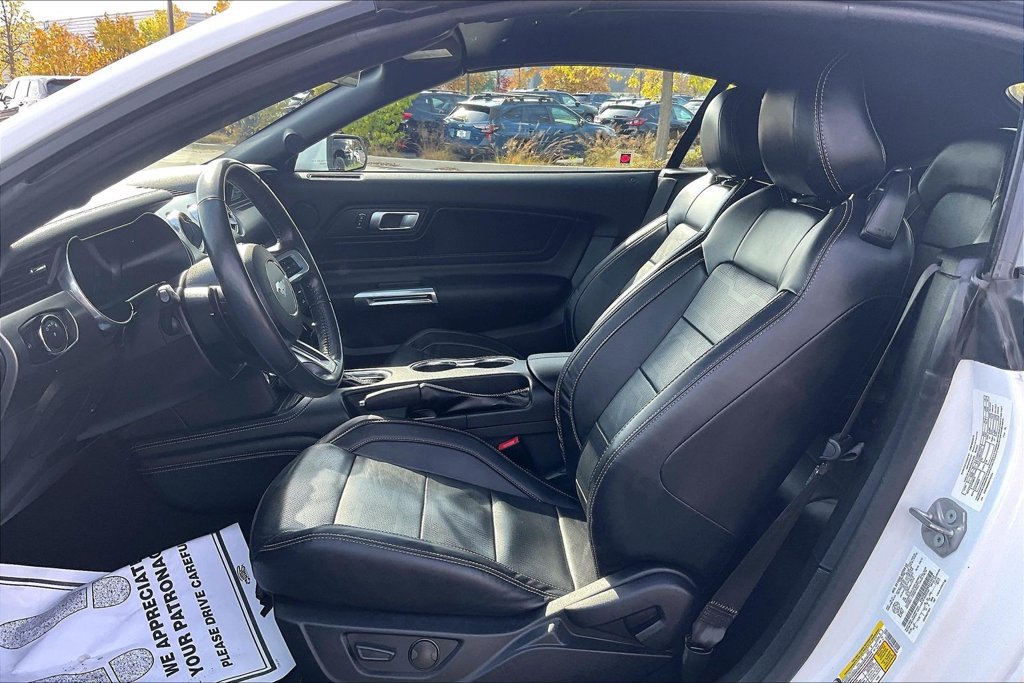Used 2022 Ford Mustang Premium RWD image 29