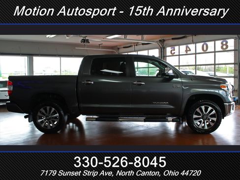 Used 2018 Toyota Tundra Limited w/ Limited Premium Package AWD/4WD image 11