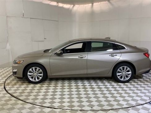 Used 2022 Chevrolet Malibu LT image 5