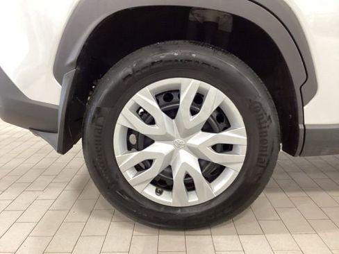 Used 2023 Toyota Corolla Cross L AWD/4WD image 24