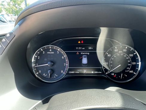 Used 2024 INFINITI QX80 Sensory AWD/4WD image 9