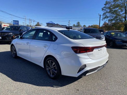 Used 2024 Kia Forte LXS image 5