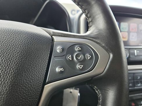 Used 2018 Chevrolet Colorado Z71 AWD/4WD image 19
