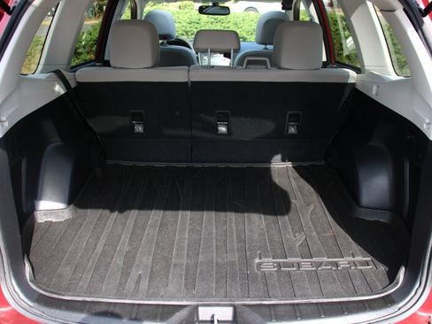 Used 2015 Subaru Forester 2.5i Premium w/ All-Weather Package AWD/4WD image 16