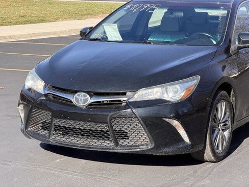 Used 2015 Toyota Camry SE FWD image 10