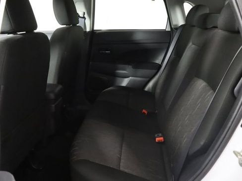 Used 2023 Mitsubishi Outlander Sport ES AWD/4WD image 15