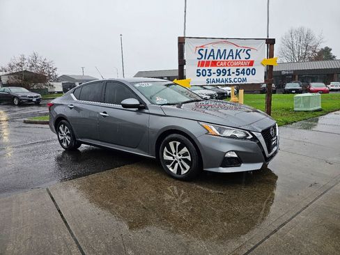 Used 2021 Nissan Altima 2.5 S w/ Driver Assist Package image 3