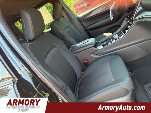 New 2025 Jeep Grand Cherokee L Laredo w/ Luxury Tech Group I image 36