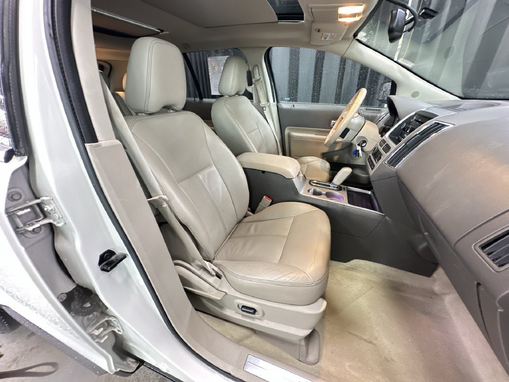 Used 2009 Ford Edge Limited FWD image 29