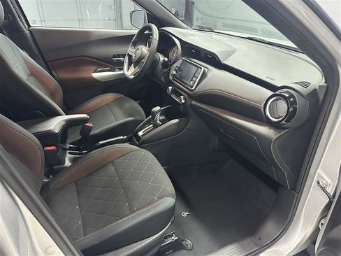 Used 2020 Nissan Kicks SR w/ Exterior Package FWD image 11