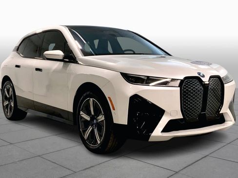 Used 2024 BMW iX xDrive50 w/ Sport Package image 2