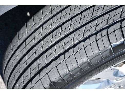 Used 2024 Cadillac XT6 Premium Luxury w/ LPO, Floor Liner Package AWD/4WD image 12