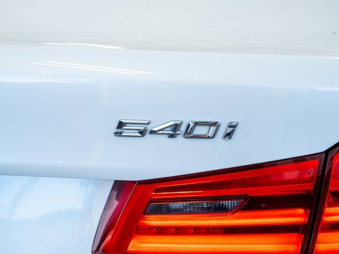 Used 2018 BMW 540i xDrive image 30