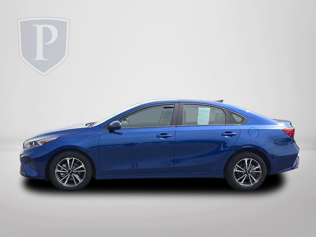 Used 2024 Kia Forte LXS w/ LXS Technology Package FWD image 11
