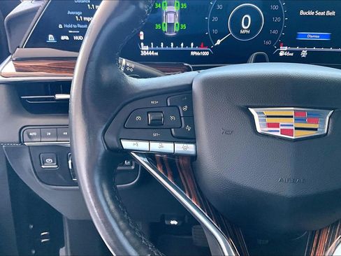 Used 2023 Cadillac Escalade Premium Luxury w/ Performance Package AWD/4WD image 7