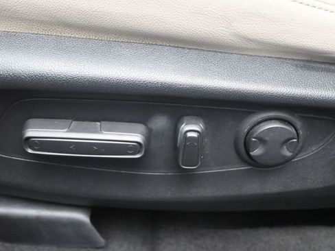 Used 2024 Honda CR-V EX-L image 16