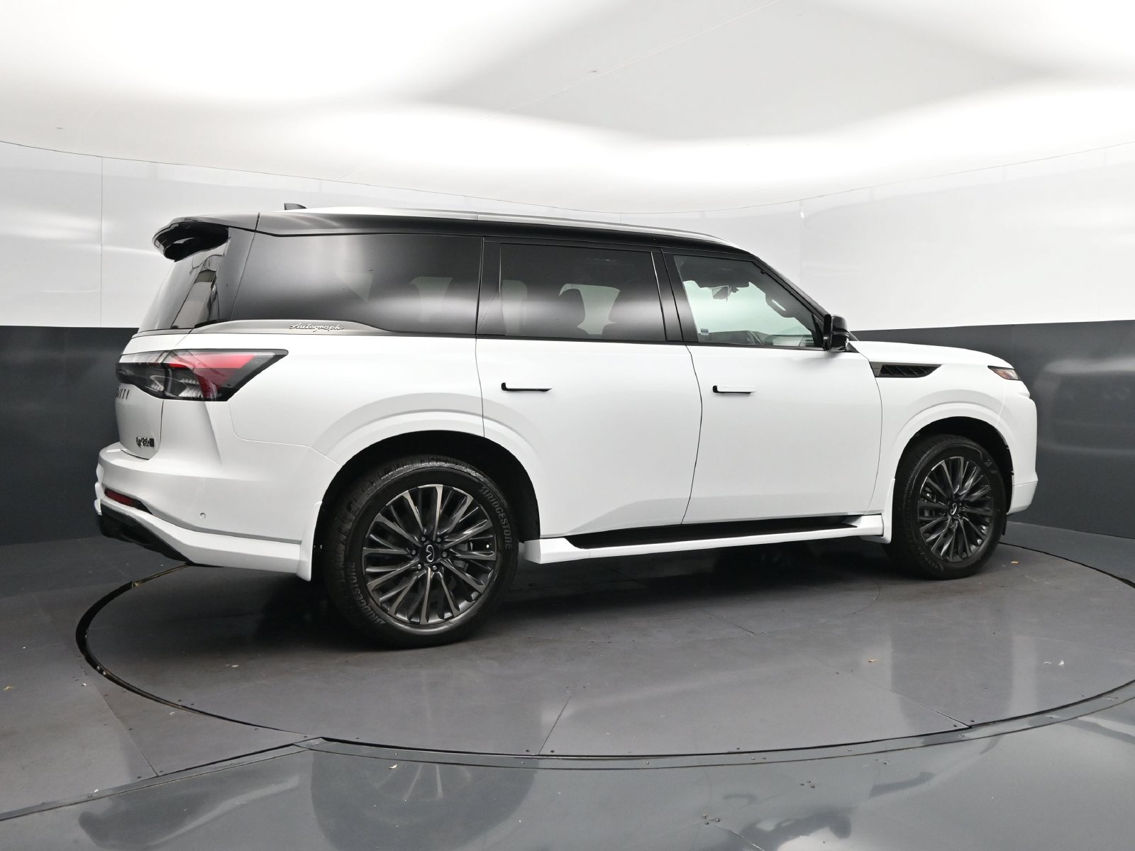 New 2027 INFINITI QX80 Autograph w/ Premium Cargo Package AWD/4WD image 8