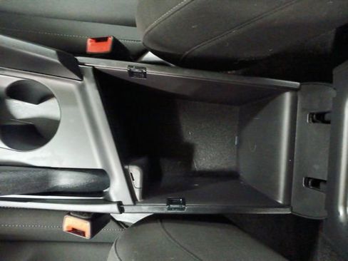 Used 2023 Hyundai Elantra SEL image 16