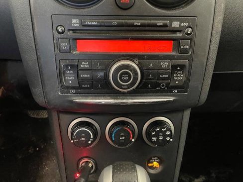 Used 2013 Nissan Rogue S image 36