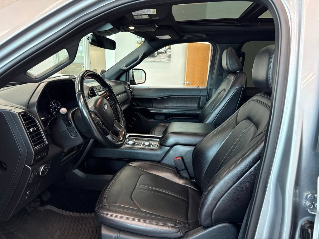 Used 2021 Ford Expedition Max Limited AWD/4WD image 7