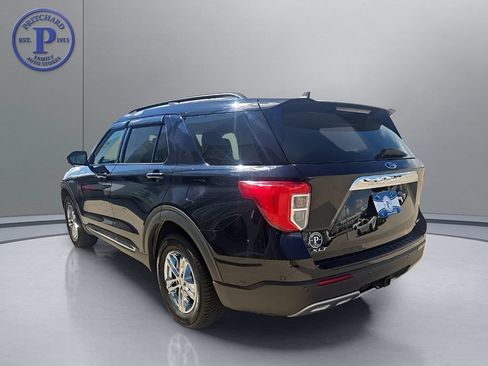 Used 2021 Ford Explorer XLT AWD/4WD image 5