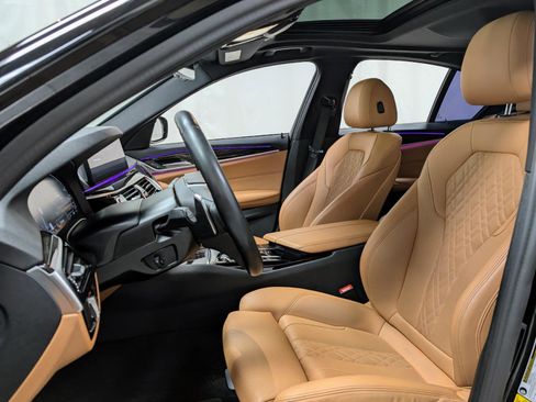 Used 2023 BMW 530e 530e w/ Convenience Package image 15