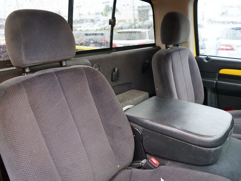 Used 2004 Dodge Ram 1500 Truck SLT w/ Sport Appearance Group image 10