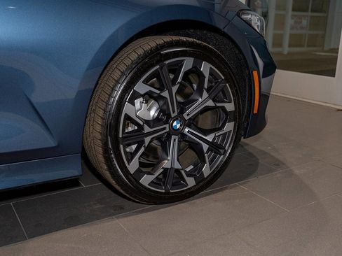 Used 2026 BMW 330i xDrive Sedan w/ Premium Package image 6