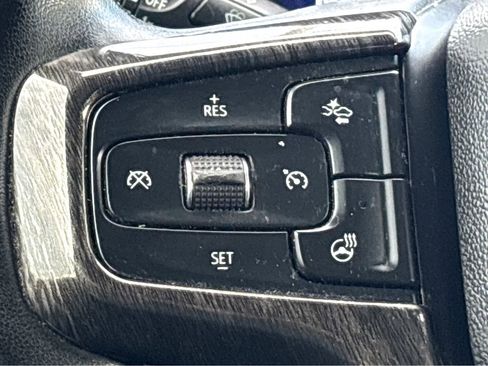 Used 2024 Chevrolet Silverado 2500 High Country w/ Technology Package image 18