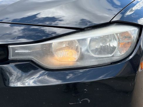 Used 2014 BMW 320i xDrive Sedan image 11