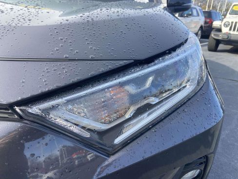 Used 2021 Toyota RAV4 XSE image 5