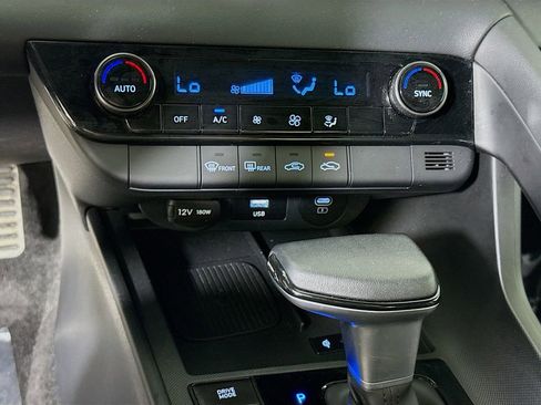 Certified 2025 Hyundai Elantra Sport FWD image 8