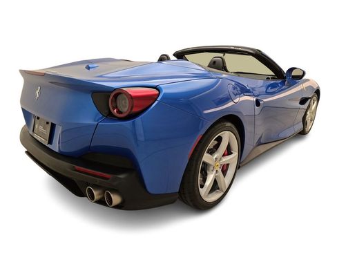 Used 2019 Ferrari Portofino image 9