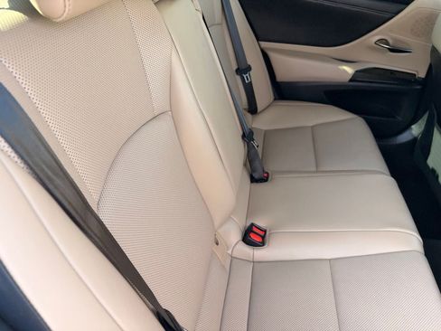 Used 2020 Lexus ES 350 w/ Premium Package FWD image 14