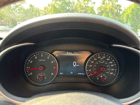 Used 2022 Kia Stinger GT2 image 28