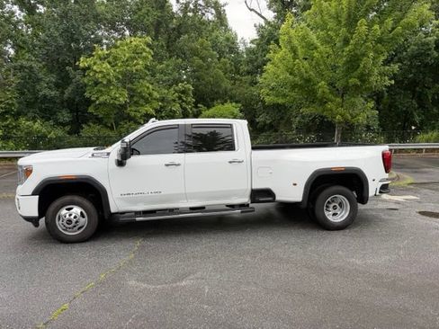Used 2020 GMC Sierra 3500 Denali w/ Denali Ultimate Package AWD/4WD image 2