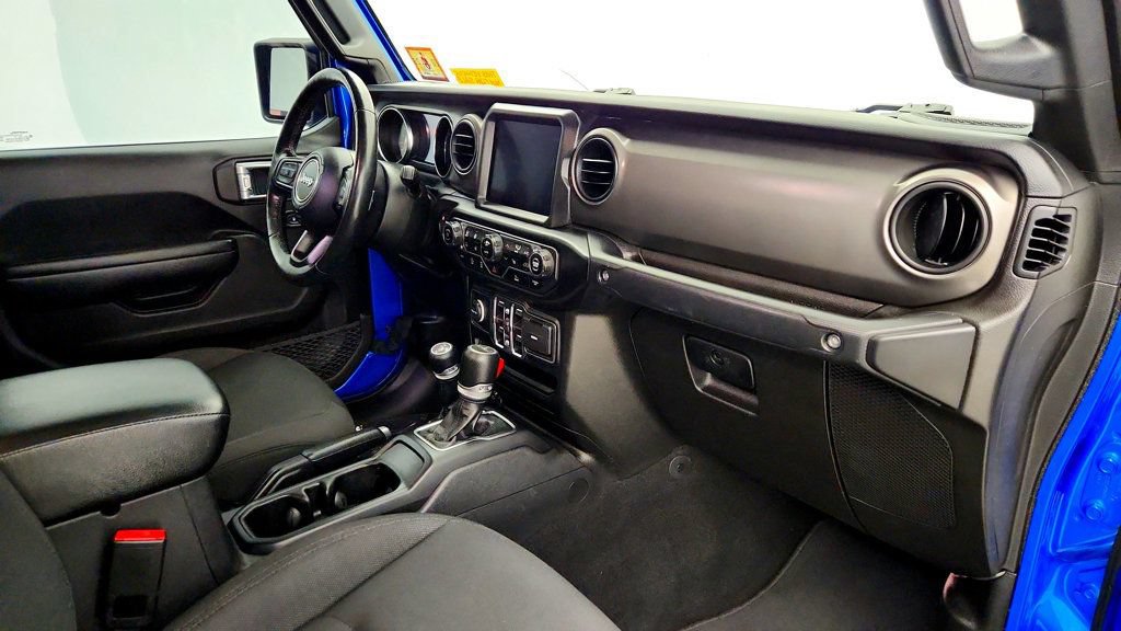 Used 2021 Jeep Gladiator Sport AWD/4WD image 25