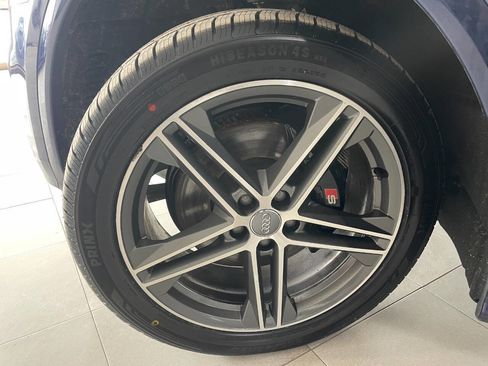 Used 2018 Audi SQ5 Premium Plus w/ Navigation Package image 12