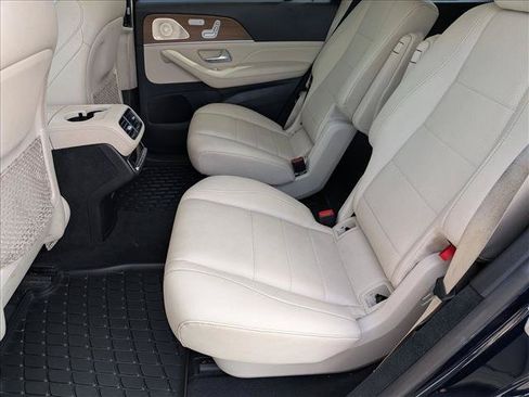 Certified 2022 Mercedes-Benz GLS 450 4MATIC image 16