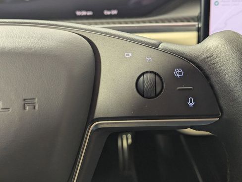 Used 2022 Tesla Model S Plaid image 38