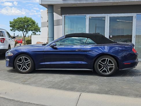 Used 2020 Ford Mustang Premium image 3