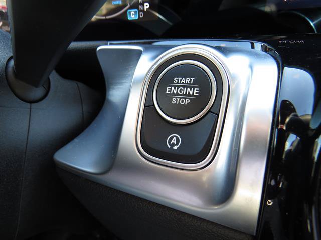 Used 2026 Mercedes-Benz GLB 250 4MATIC image 11