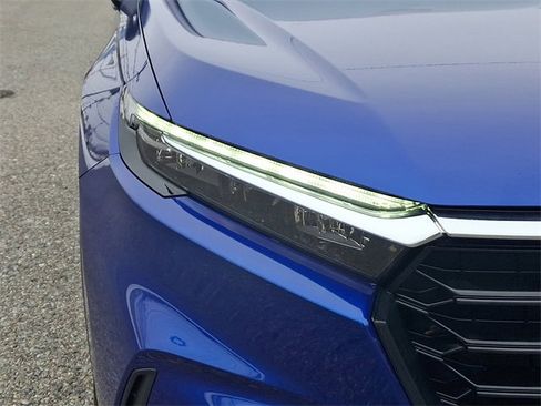 Certified 2023 Honda CR-V LX image 9