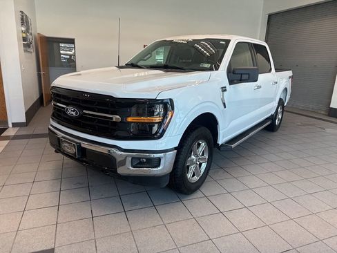 Used 2025 Ford F150 XLT w/ Equipment Group 301A Standard image 8