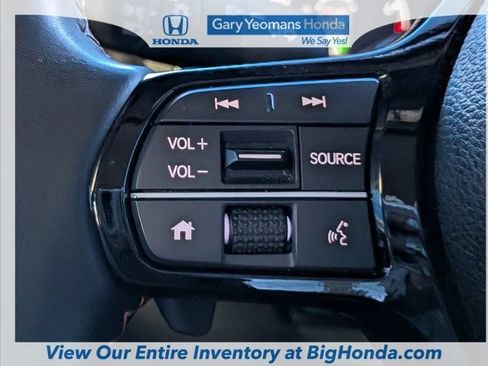 Used 2025 Honda Pilot Sport image 27