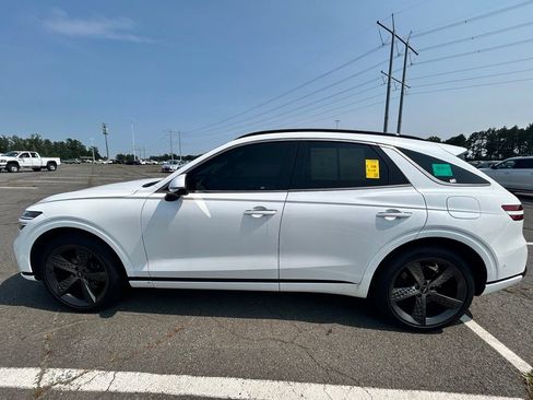 Used 2023 Genesis GV70 2.5T w/ Sport Prestige Package AWD/4WD image 5