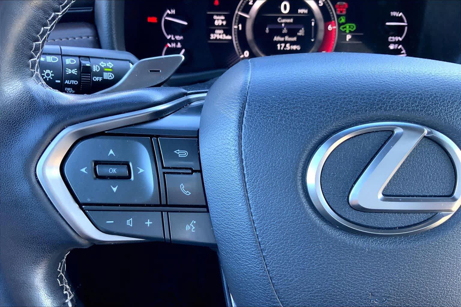 Used 2024 Lexus LX 600 4WD w/ Appearance Package image 22