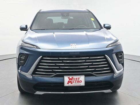 Used 2025 Buick Enclave Preferred image 27