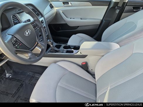 Used 2016 Hyundai Sonata SE image 11